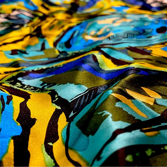 Perry Ellis, Rare 1980s designer silk scarf 30x30 - Picture 4 of 5